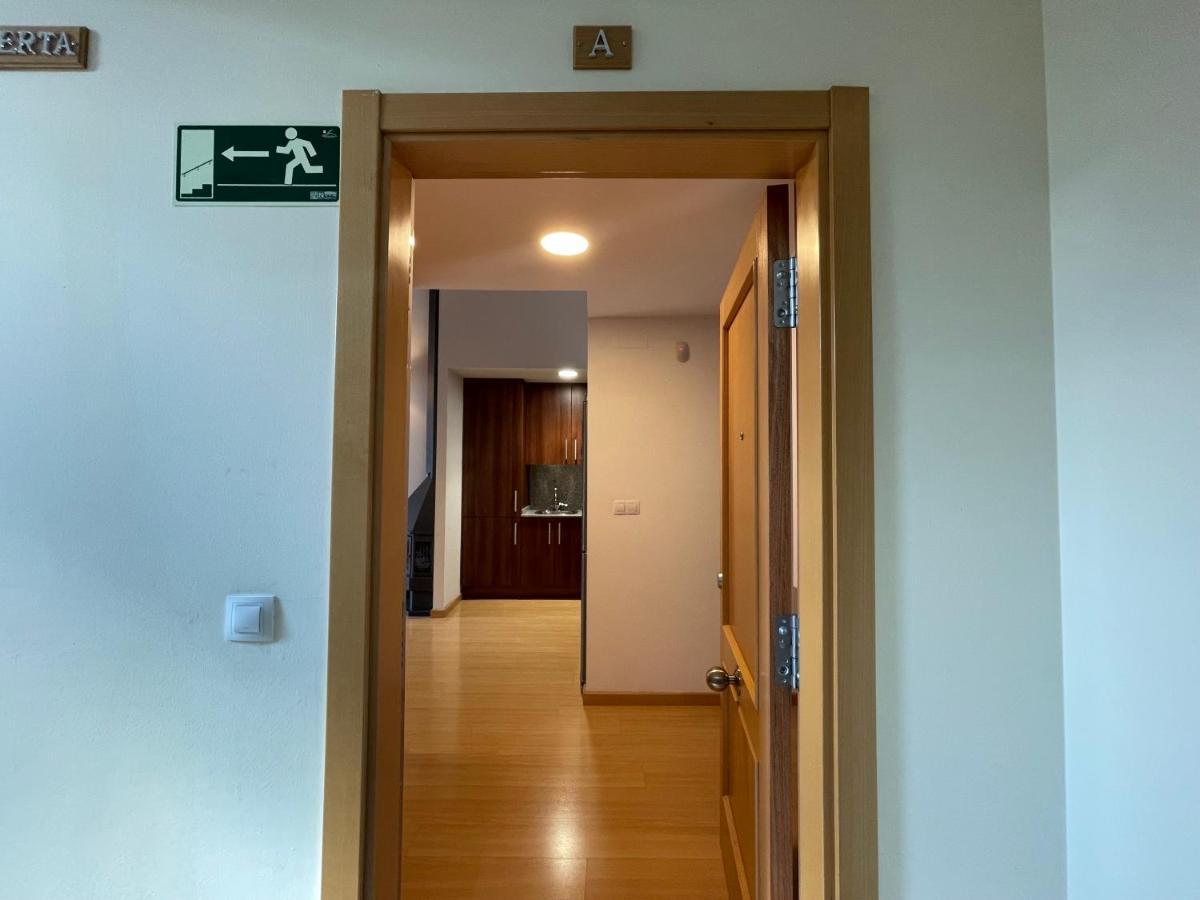 B31 - Urb. La Coma 3º - Villmor Appartement Benasque Buitenkant foto