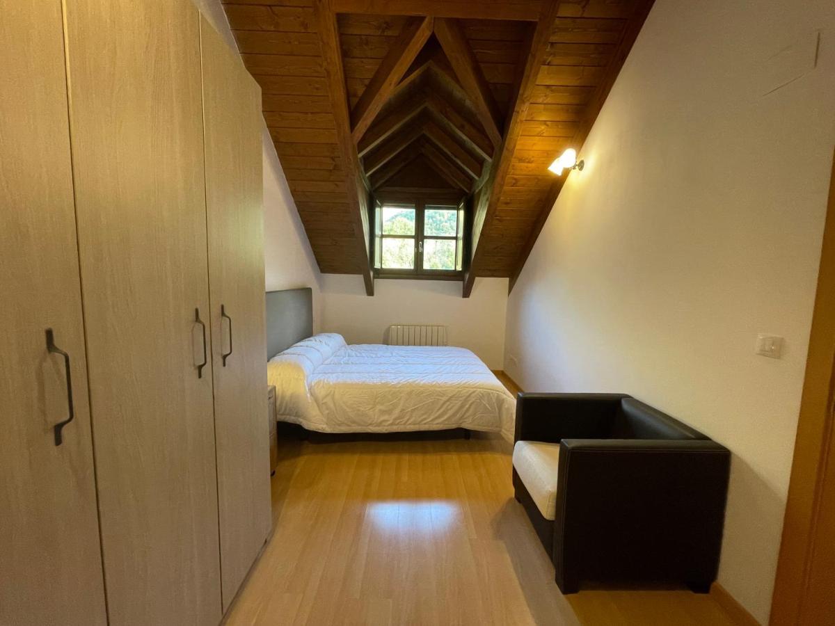 B31 - Urb. La Coma 3º - Villmor Appartement Benasque Buitenkant foto